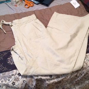 Arden B. Linen pants. Sale 🌺🌺